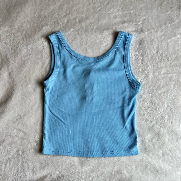Tight fitting crop top, color light blue, size small - Picture 2 of 2